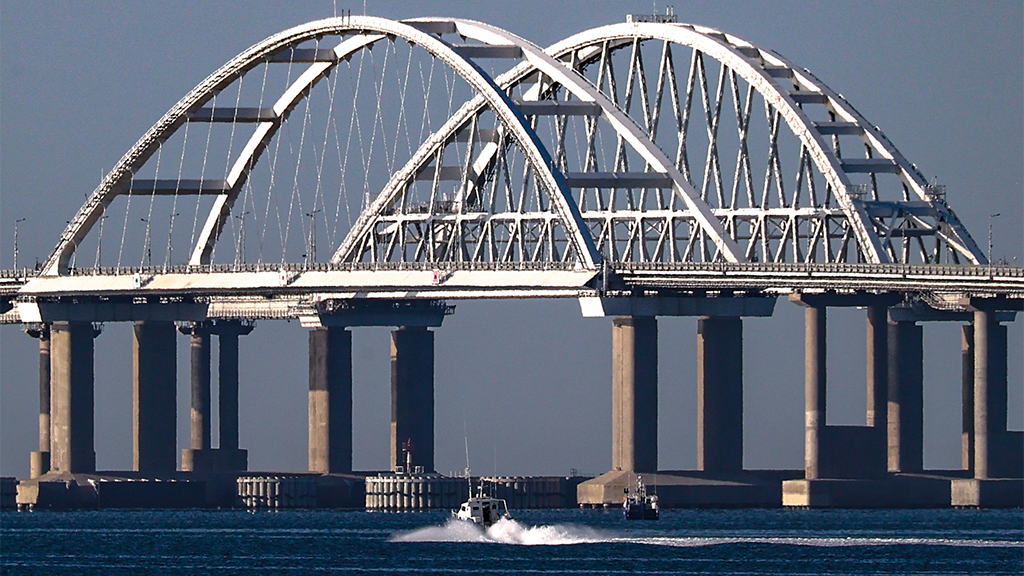 В Крыму прокомментировали намёк литовского посла на удар по Крымскому мосту